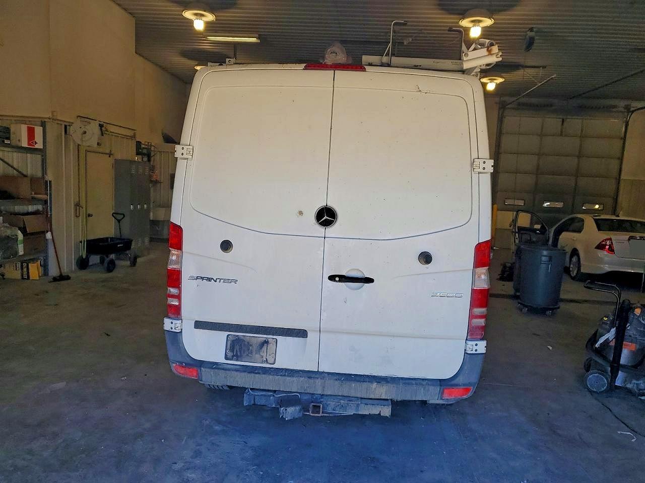 2017 Mercedes-Benz Sprinter 2500 - Image 6