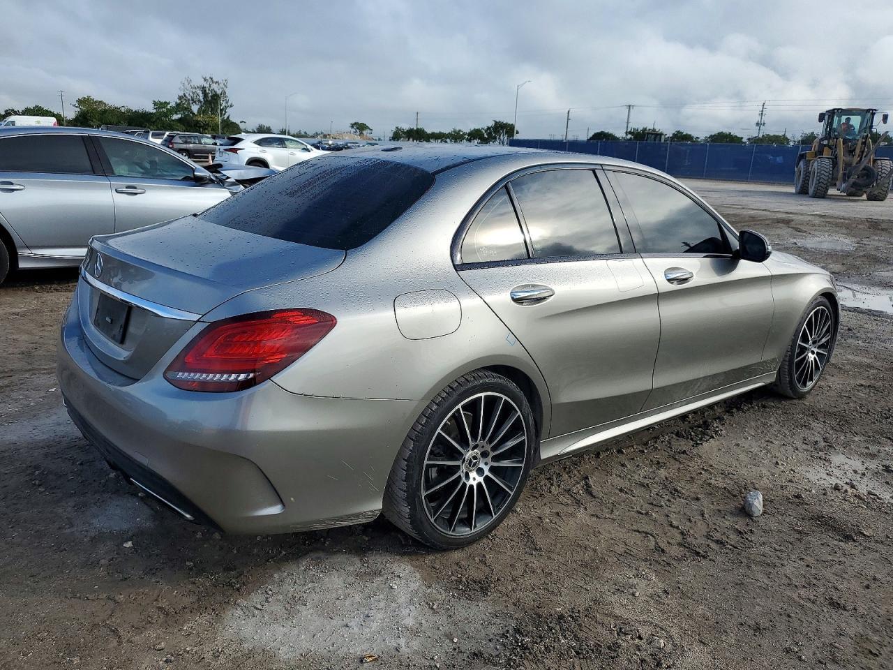 2019 Mercedes-Benz C 300 - Image 3