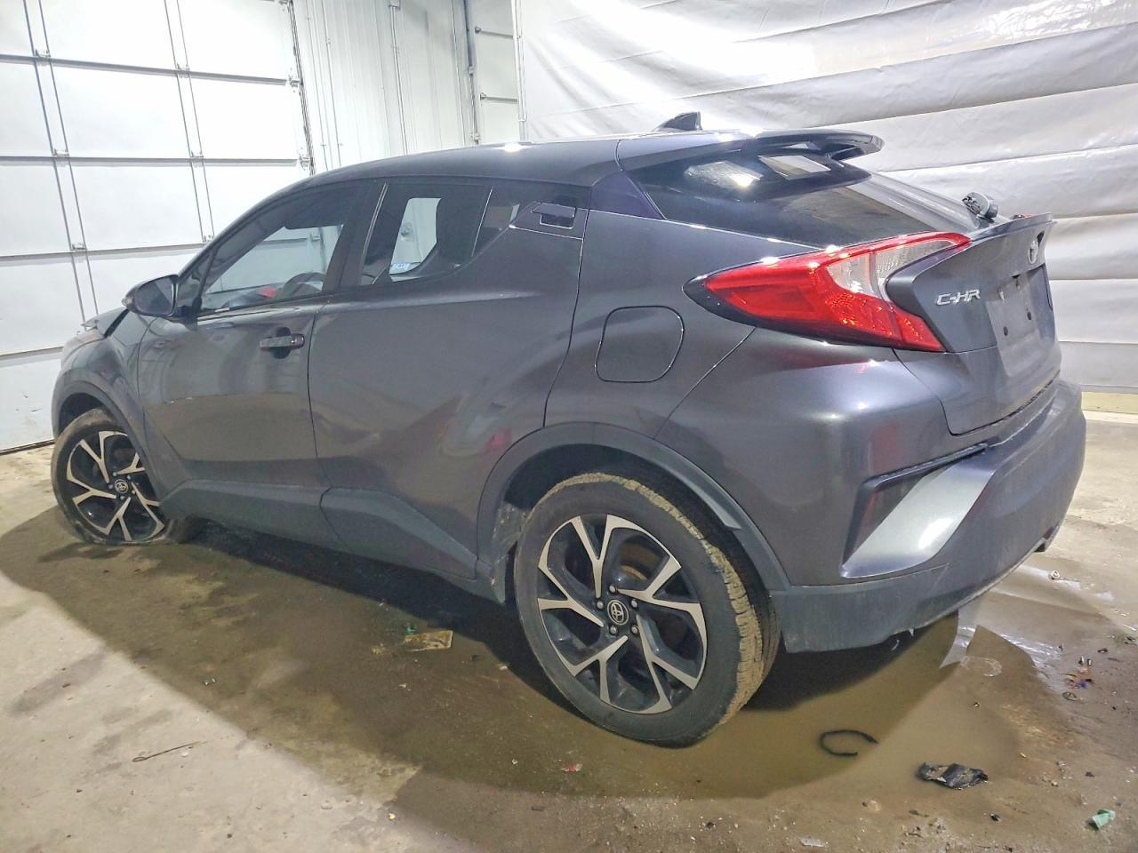 2021 Toyota C-Hr Xle - Фото 2