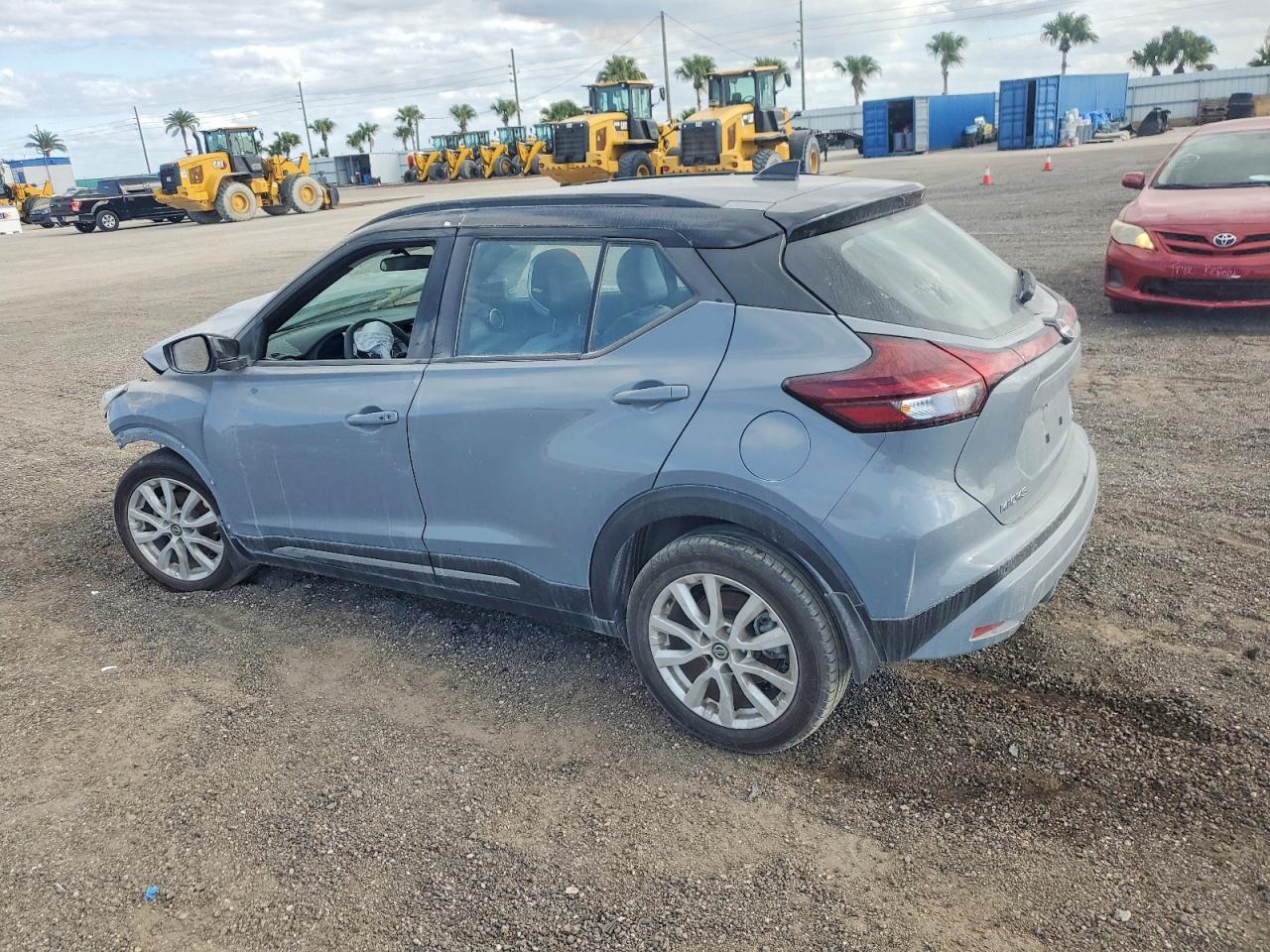 2023 Nissan Kicks Sr - Фото 2