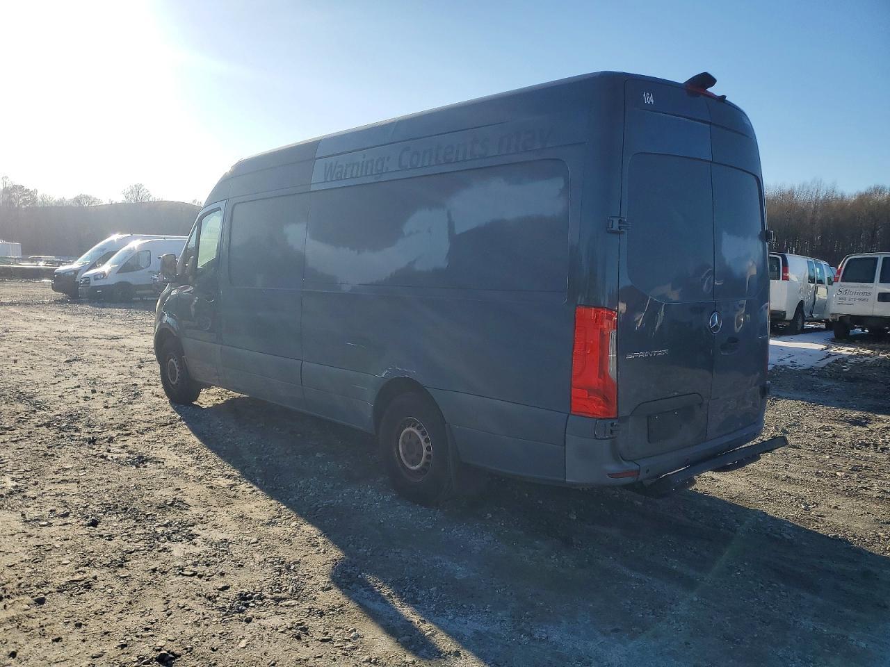2019 Mercedes Benz Sprinter 2500 Delivery Van - Фото 2