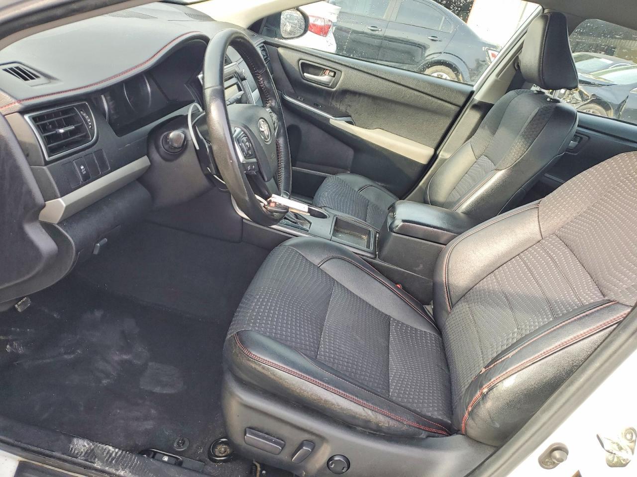 2015 Toyota Camry Le - Фото 7