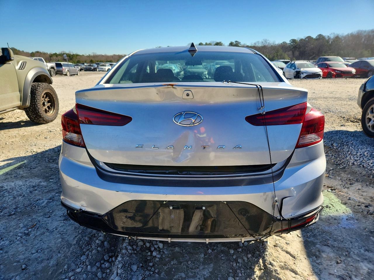 2020 Hyundai Elantra Sel - Фото 6
