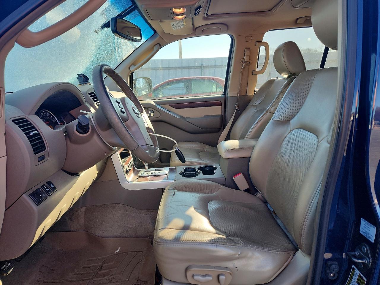 2011 Nissan Pathfinder S - Фото 7