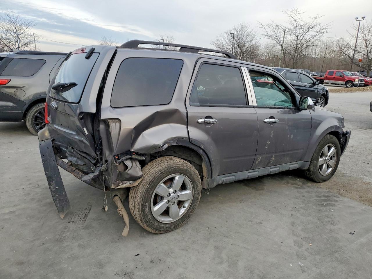 2010 Ford Escape Xlt - Фото 3