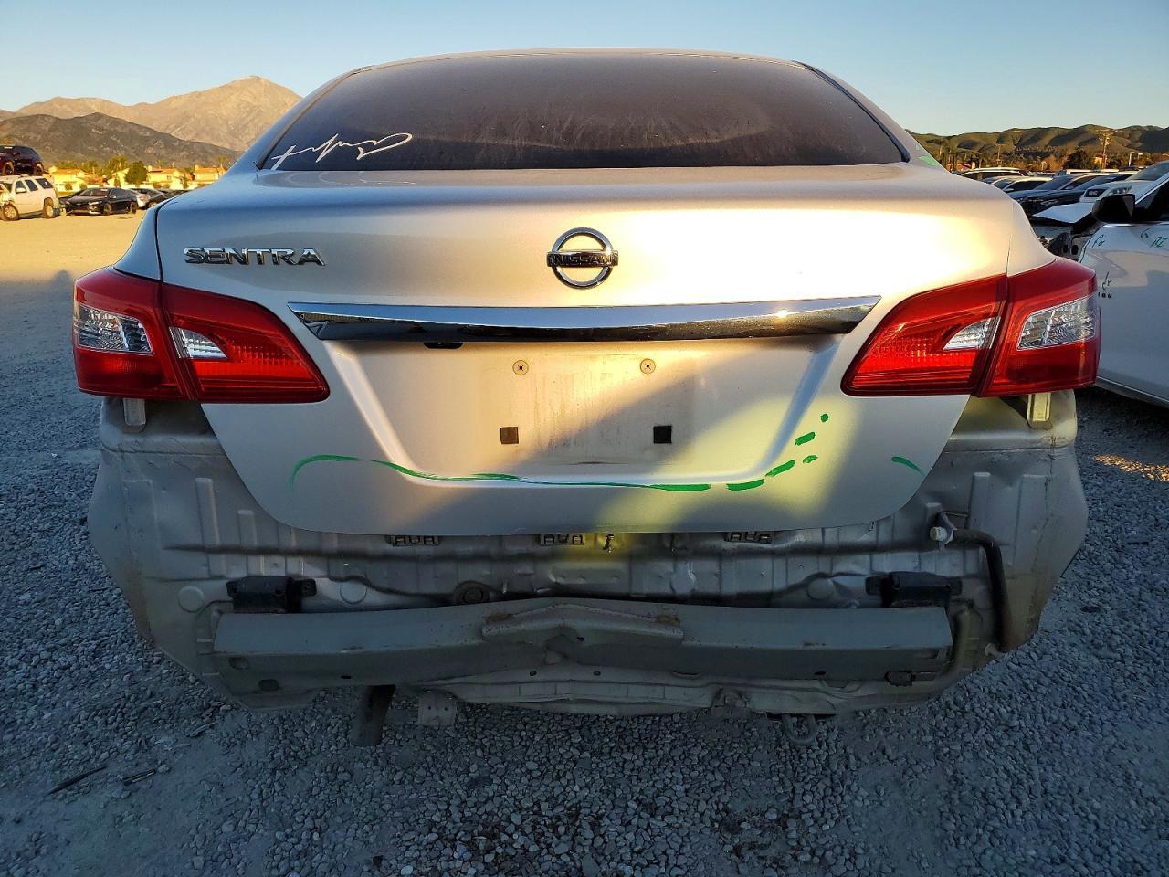 2019 Nissan Sentra S - Image 6