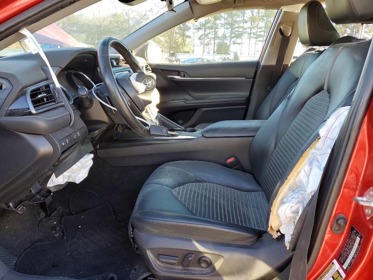 2020 Toyota Camry Se - Image 7