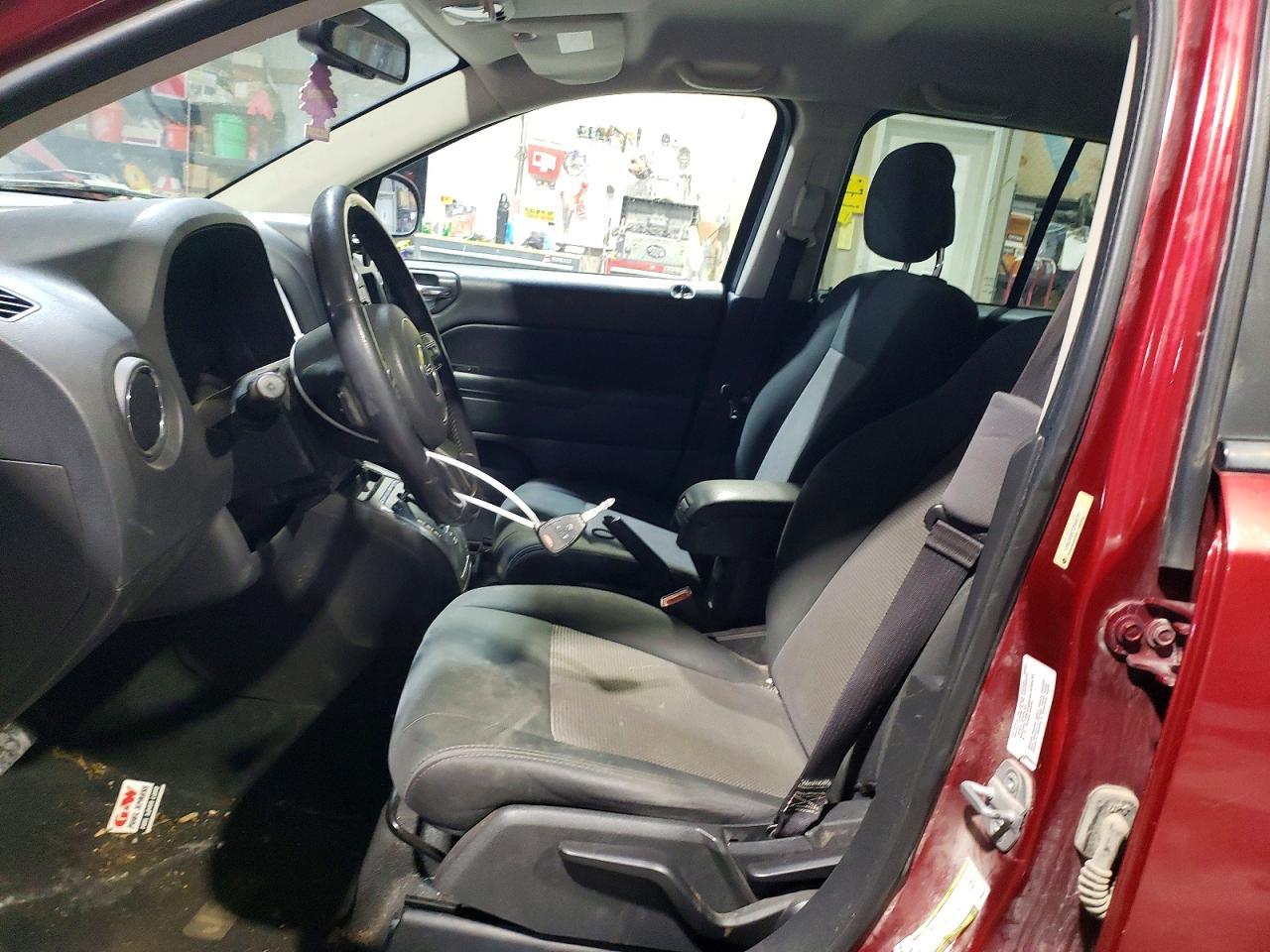 2012 Jeep Compass Latitude - Фото 7