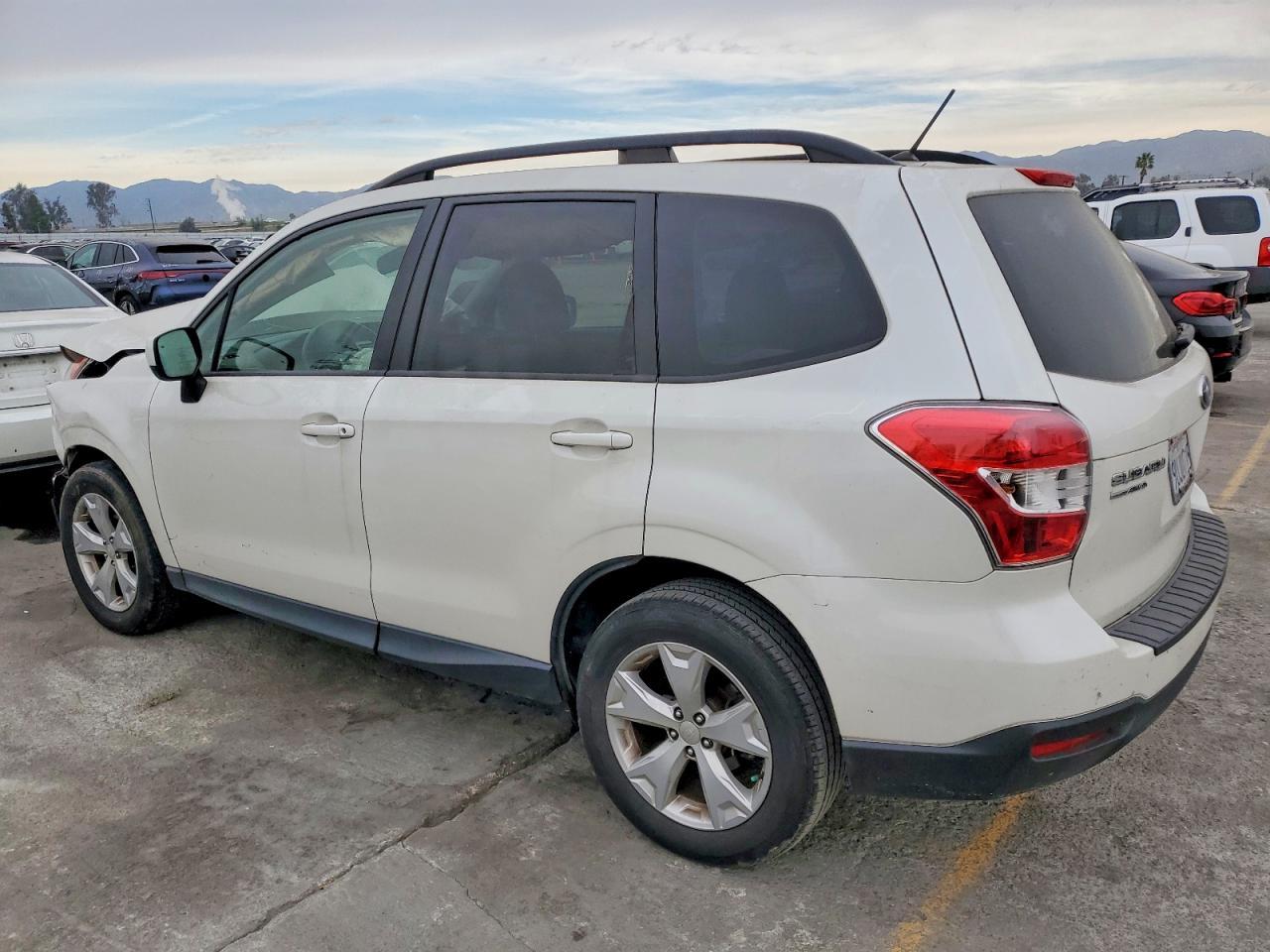 2015 Subaru Forester 2.5I Premium - Фото 2