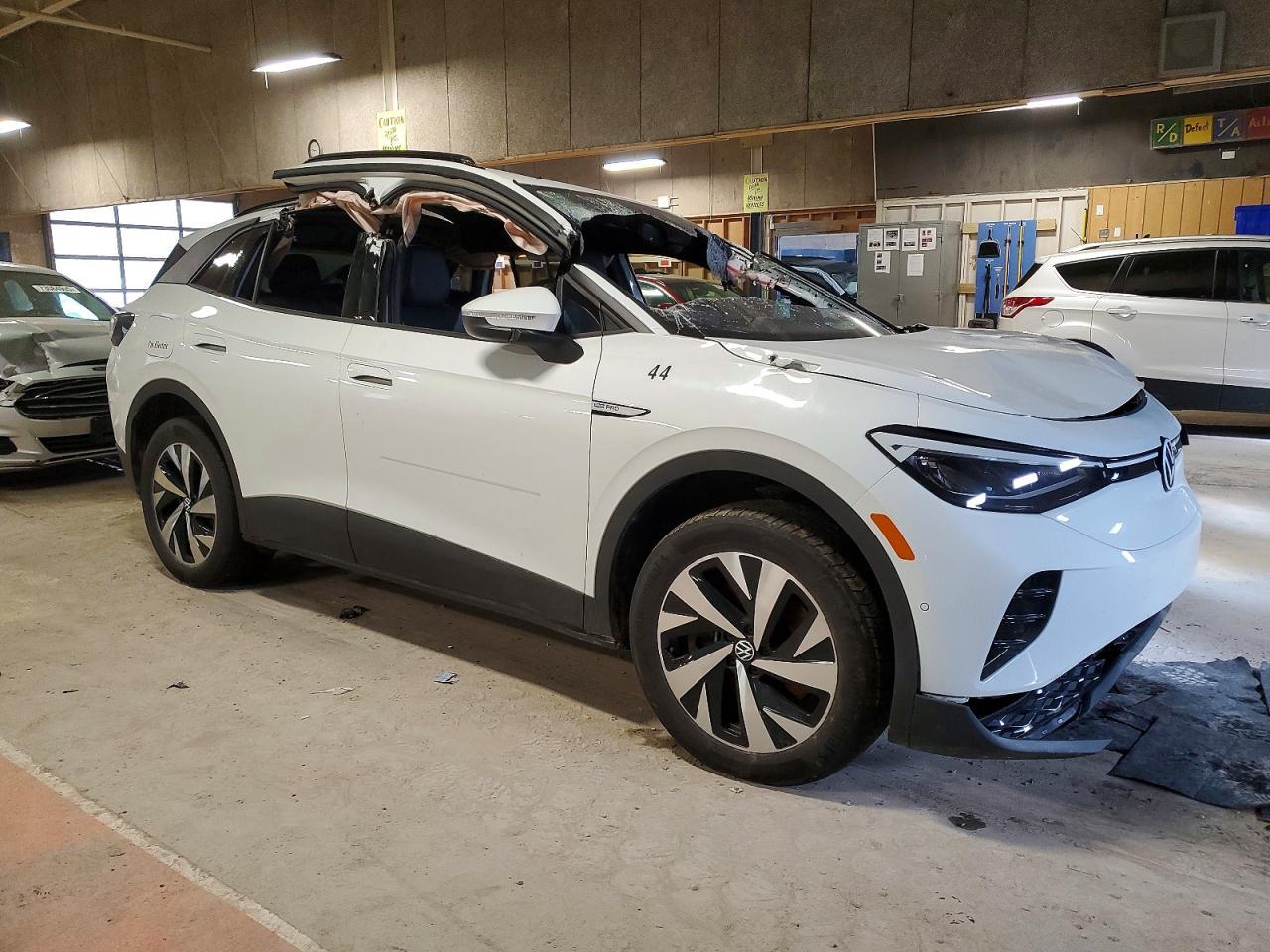 2023 Volkswagen Id.4 Pro - Фото 4