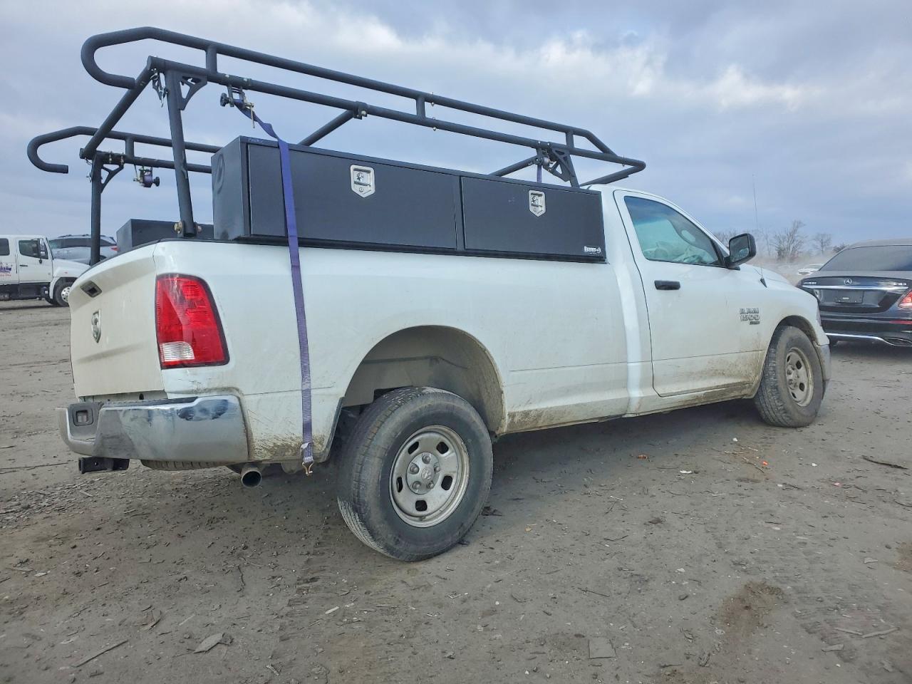 2023 Ram 1500 Classic Tradesman - Фото 3