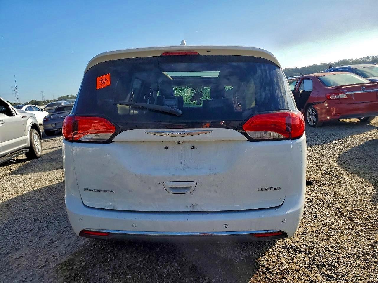 2019 Chrysler Pacifica Limited - Фото 6