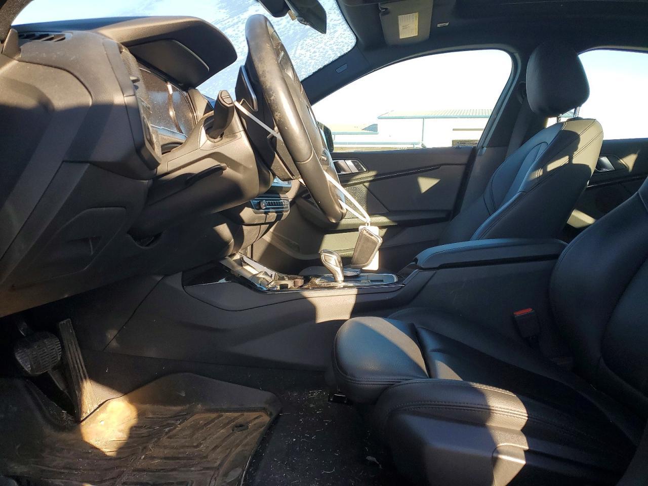 2020 BMW 228Xi - Фото 7