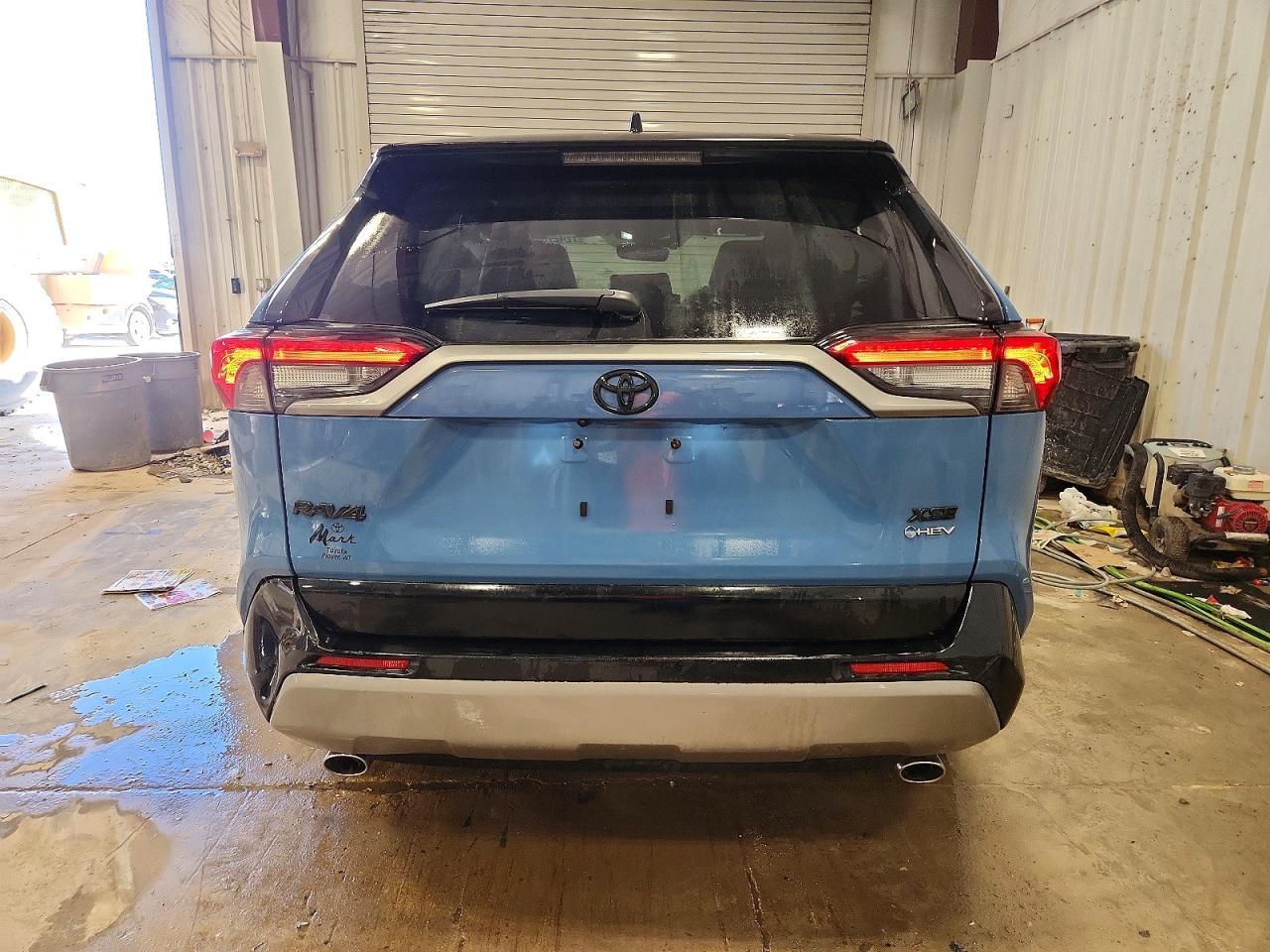 2025 Toyota Rav4 Xse - Image 6
