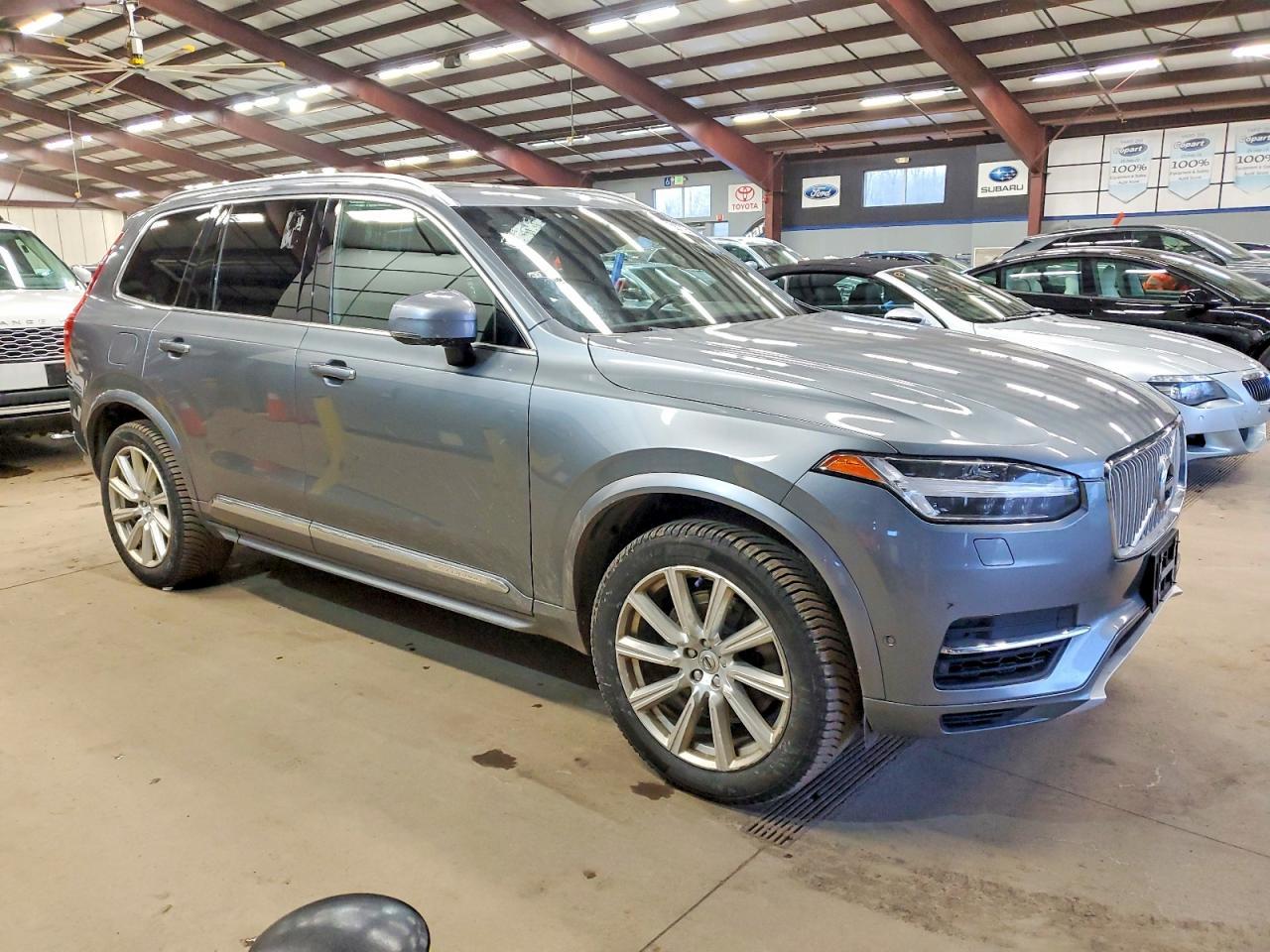 2016 Volvo Xc90 T8 - Image 4