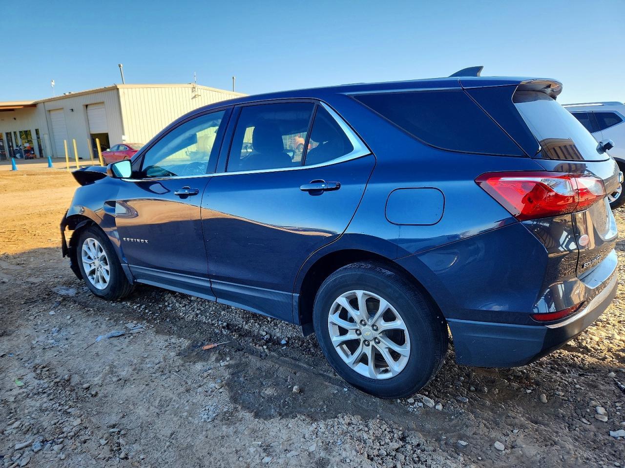 2018 Chevrolet Equinox Lt - Image 2