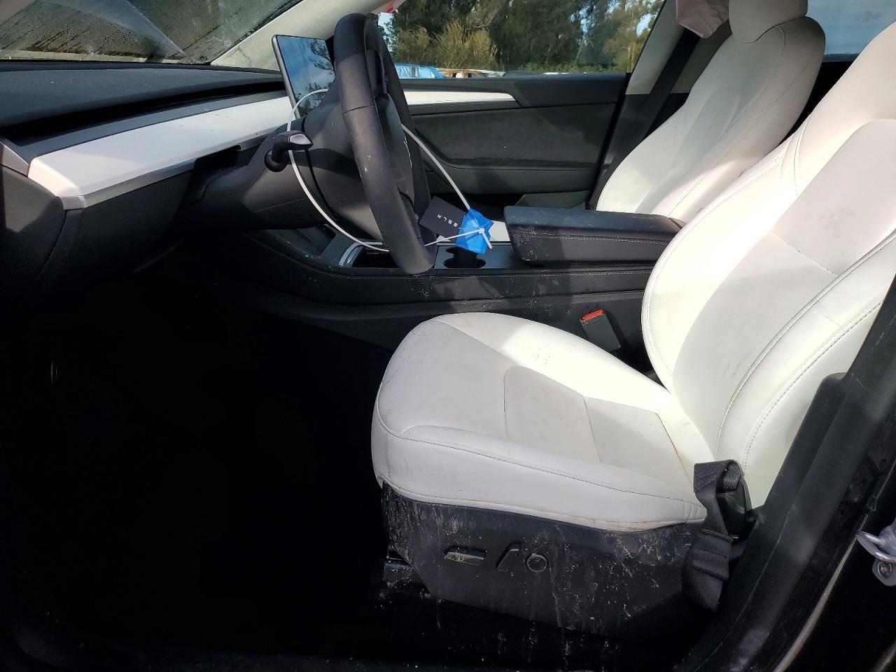 2024 Tesla Model Y - Фото 7