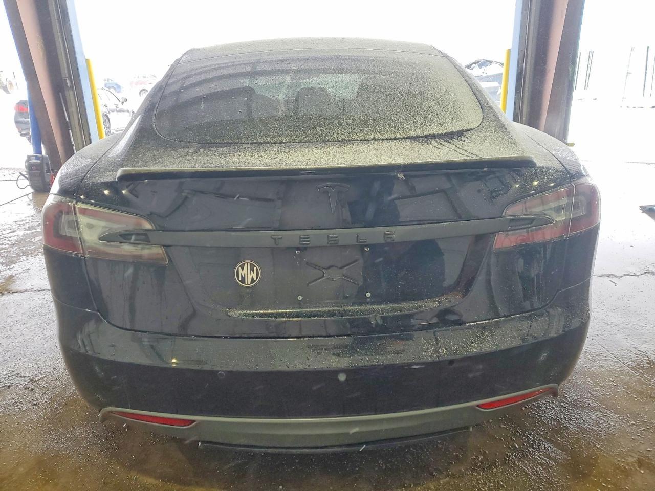 2015 Tesla Model S - Фото 6