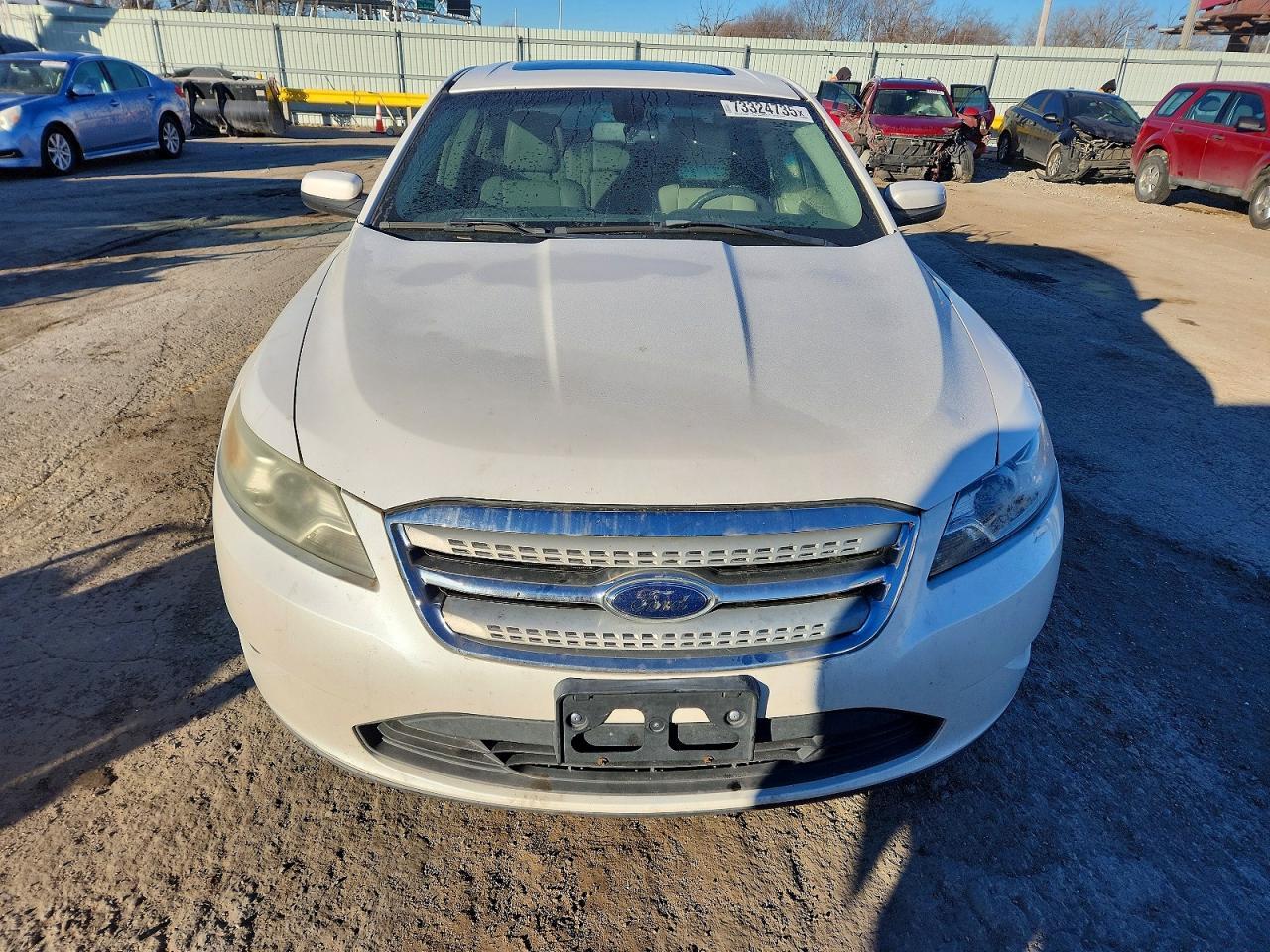 2010 Ford Taurus Sel - Image 5