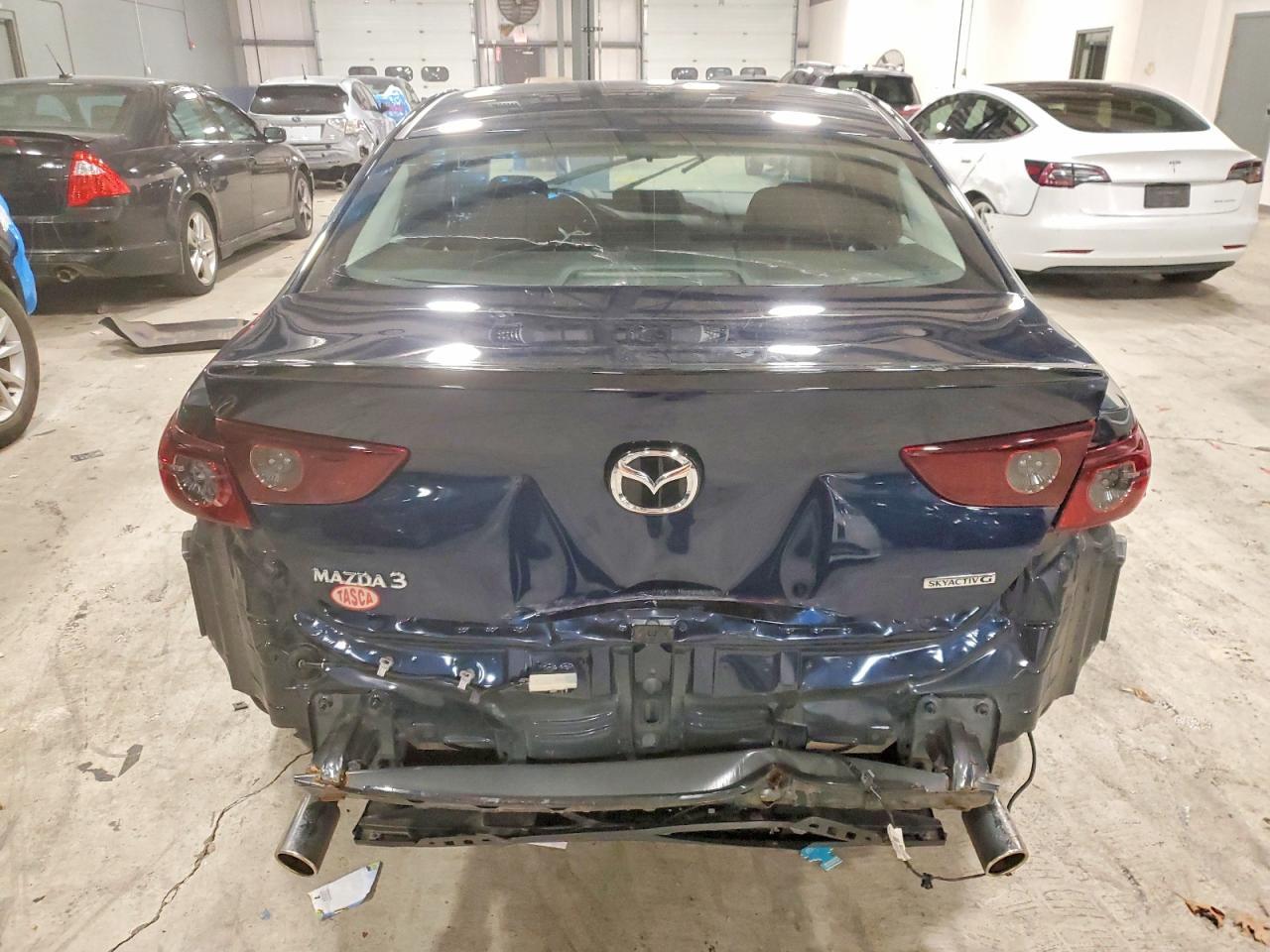 2021 Mazda 3 - Image 6