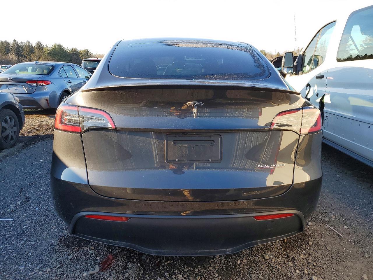 2024 Tesla Model Y - Фото 6
