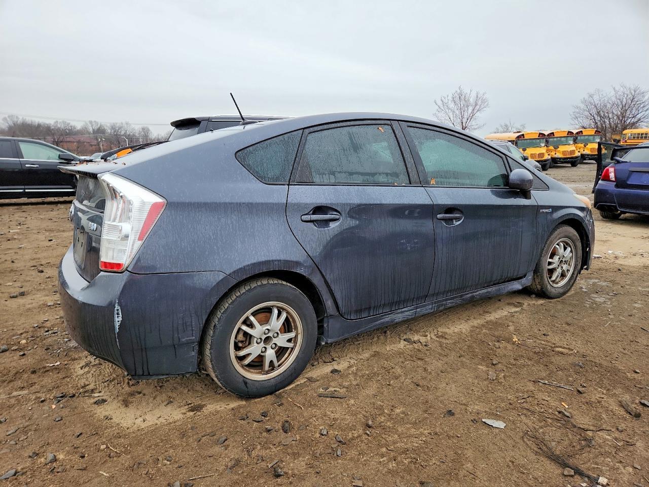 2010 Toyota Prius - Фото 3