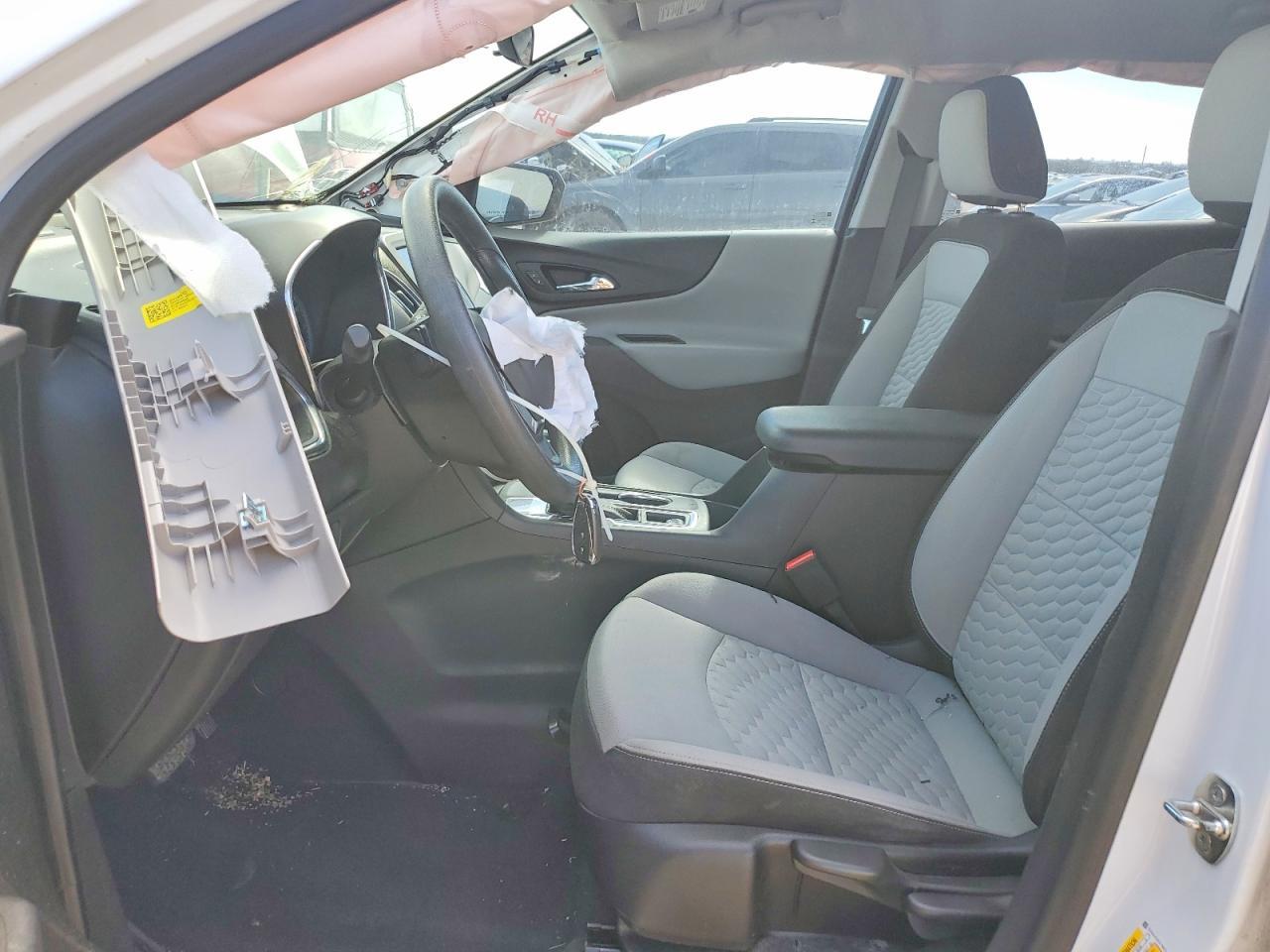 2021 Chevrolet Equinox Ls - Image 7