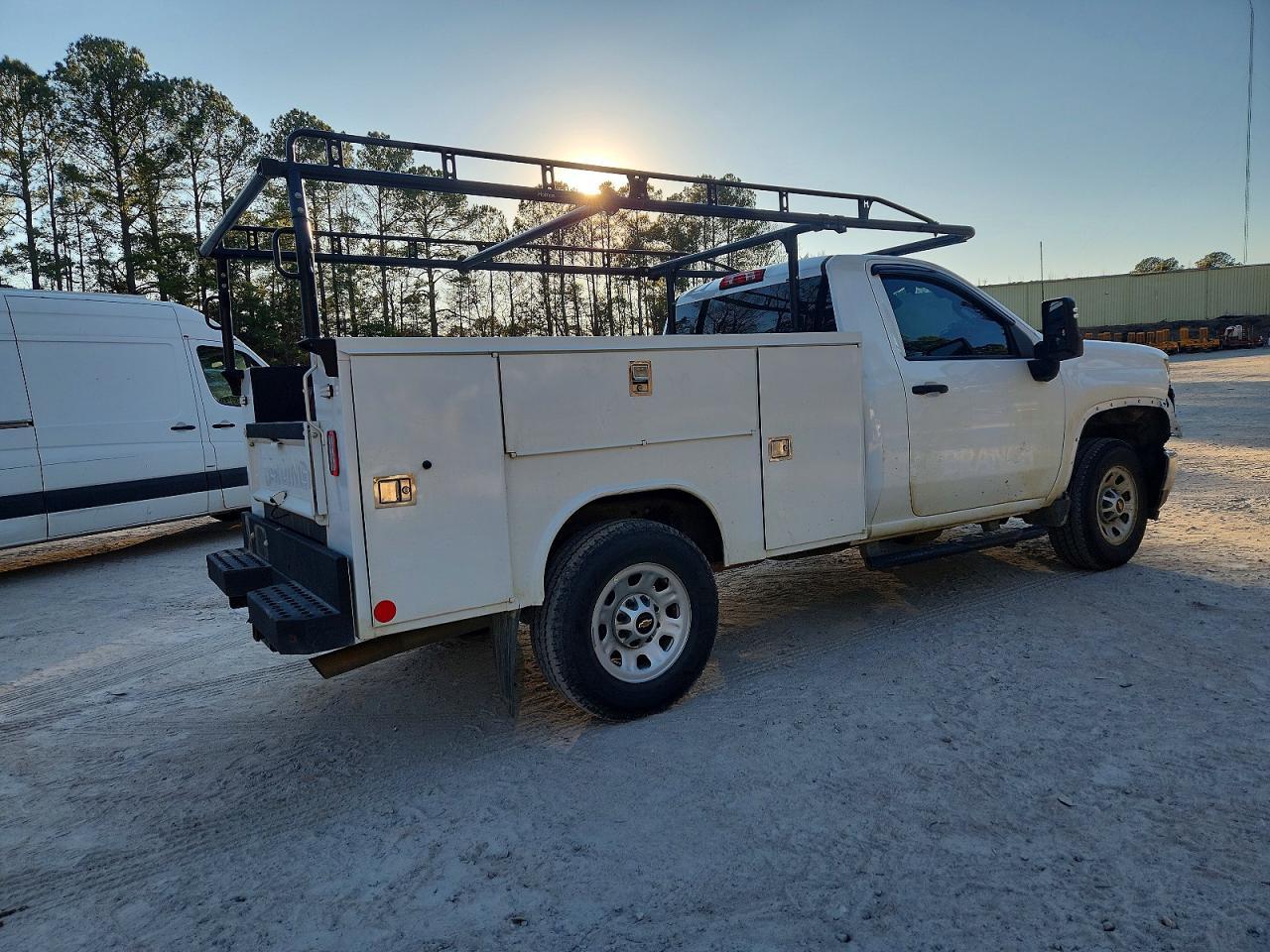 2024 Chevrolet Silverado Hd Utility / Service Truck - Image 3