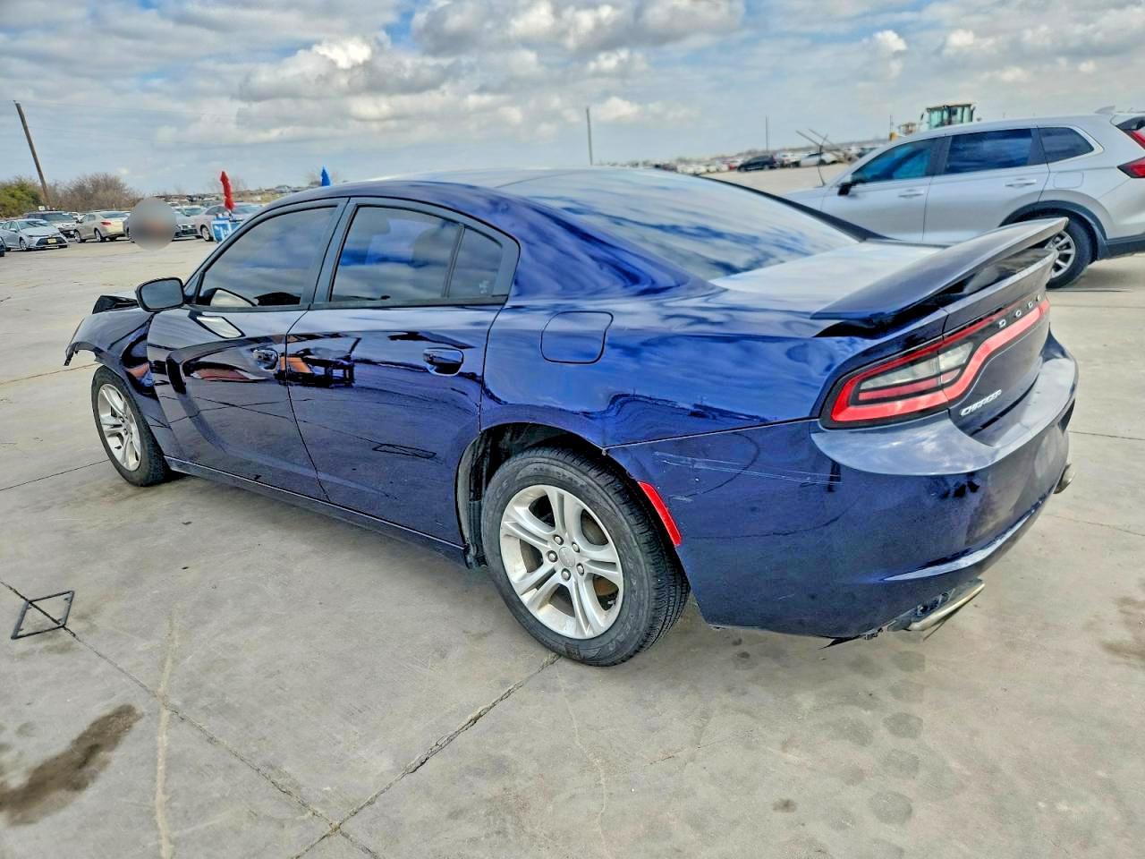 2015 Dodge Charger Se - Image 2