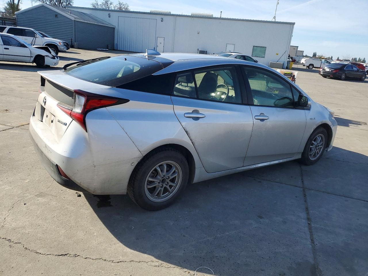 2022 Toyota Prius Night Shade - Фото 3