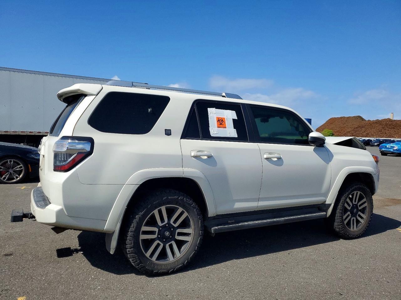 2019 Toyota 4Runner Sr5 - Фото 3