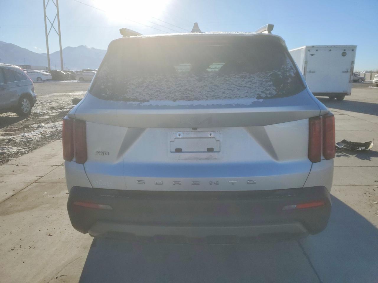 2022 Kia Sorento S - Image 6