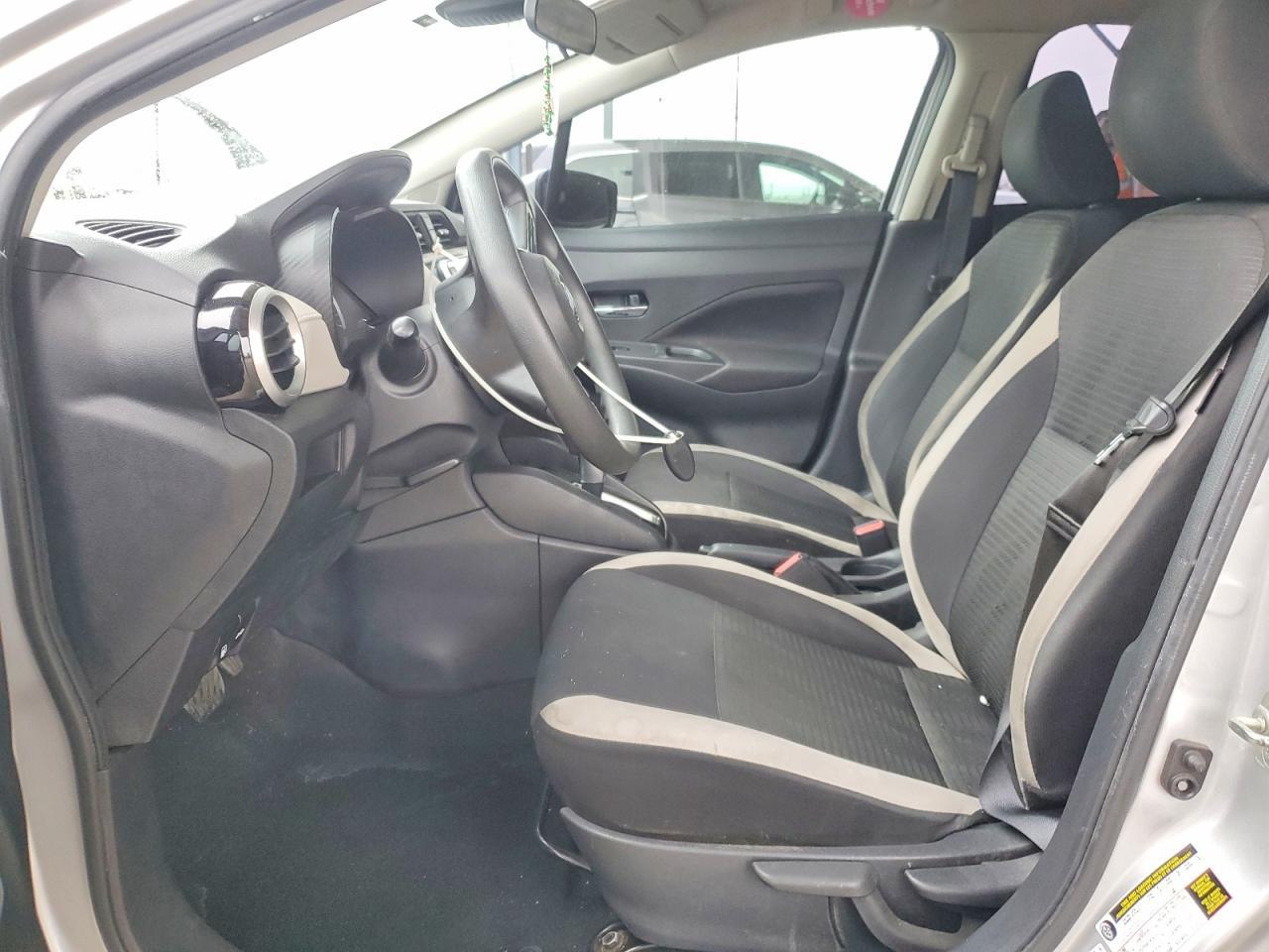 2021 Nissan Versa Sv - Image 7