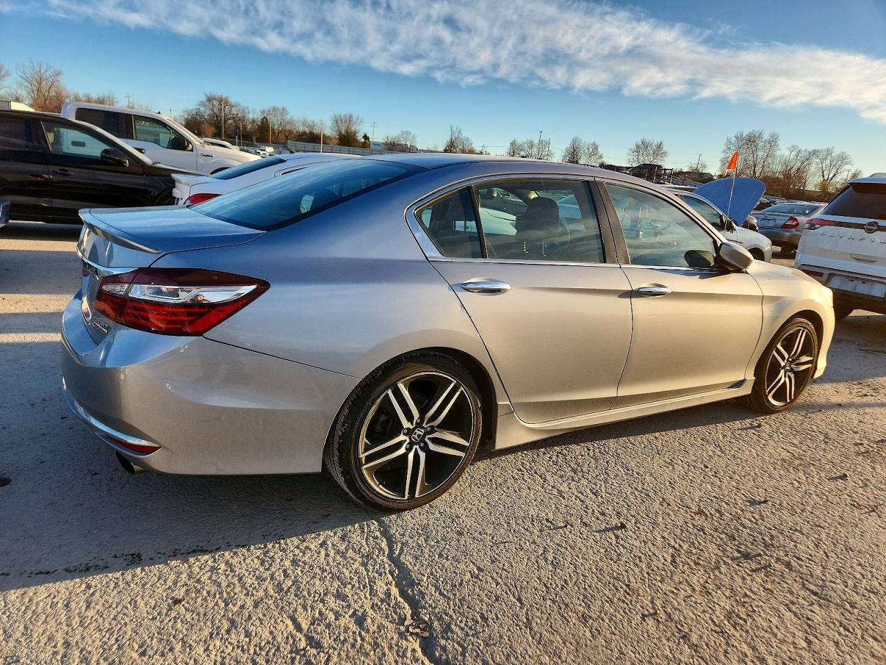 2017 Honda Accord Sport Special Edition - Фото 3