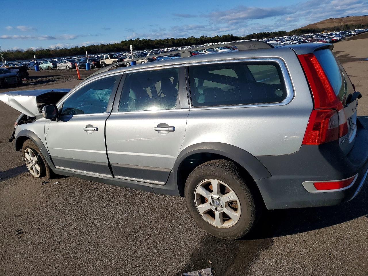 2010 Volvo Xc70 3.2 - Фото 2