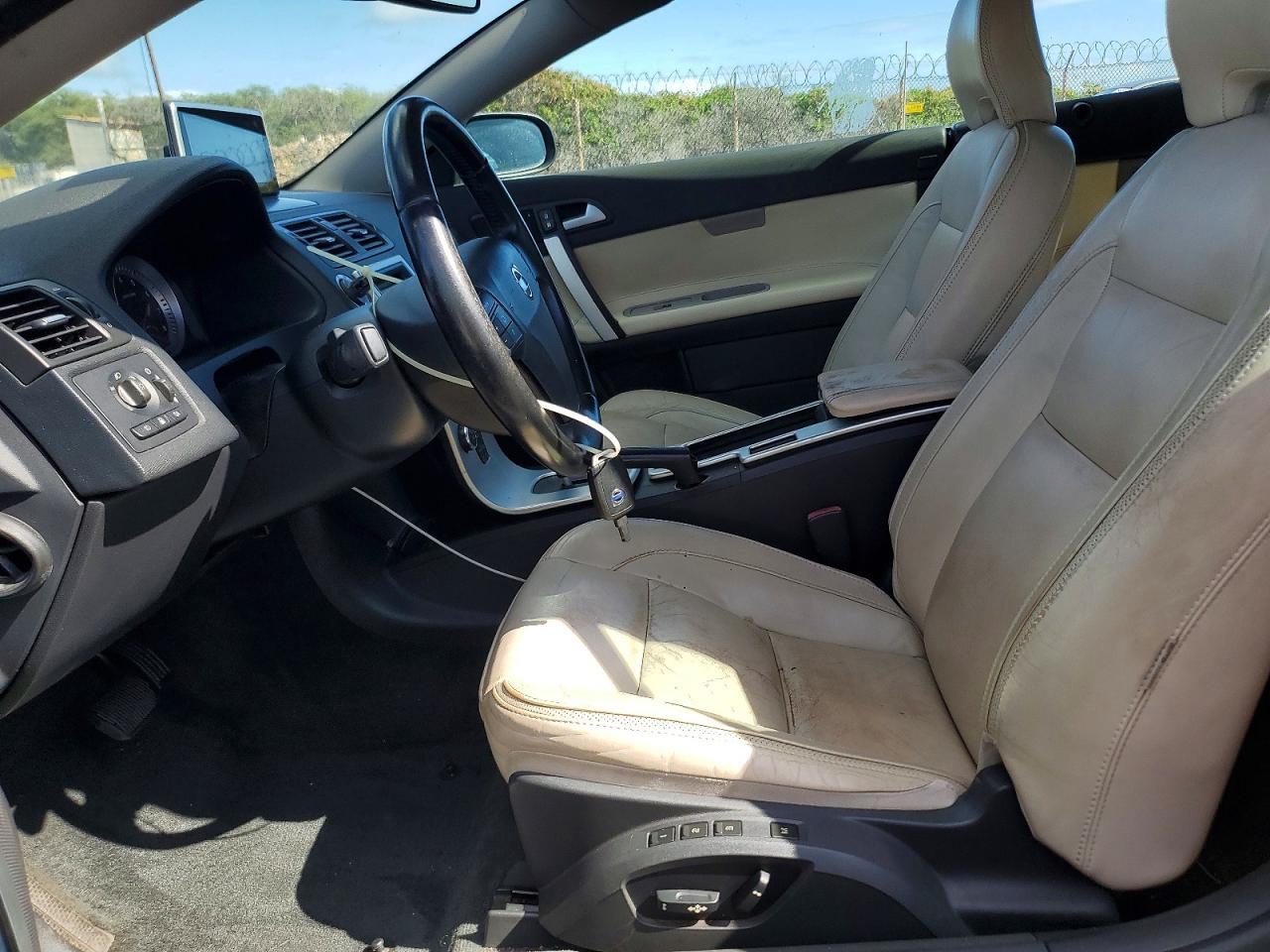 2012 Volvo C70 T5 - Image 7