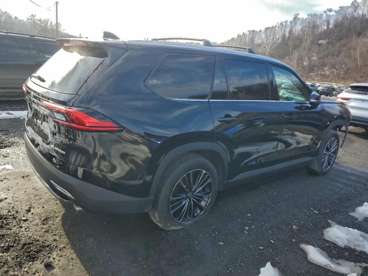 2024 Toyota Grand Highlander Limited - Фото 3