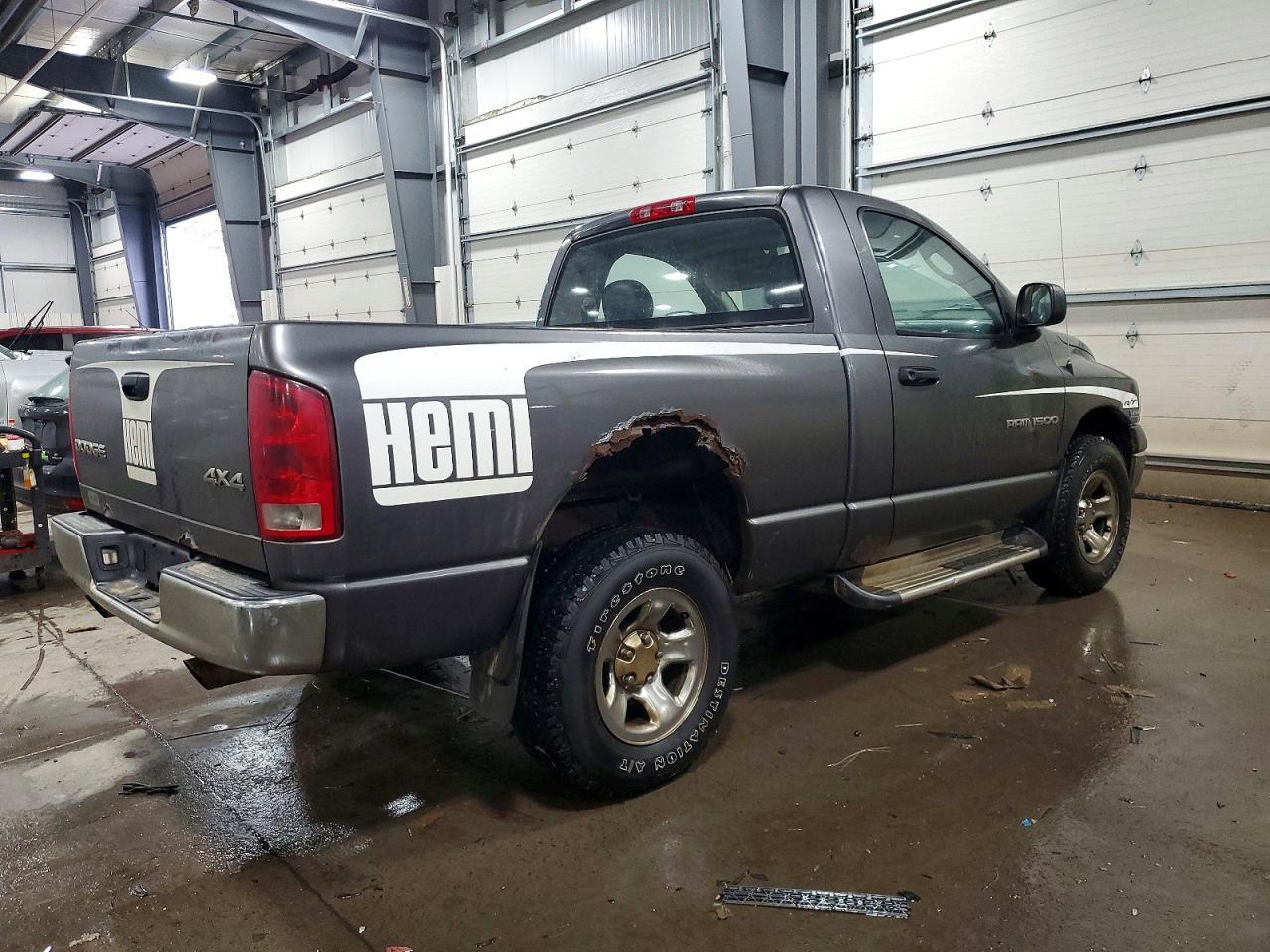 2004 Dodge Ram 1500 St - Фото 3