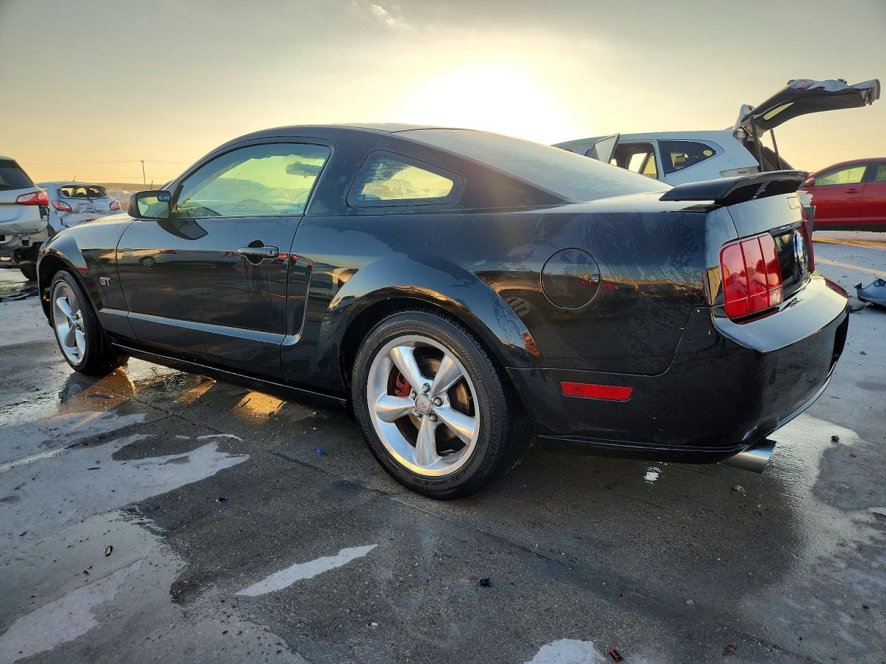 2008 Ford Mustang Gt - Фото 2