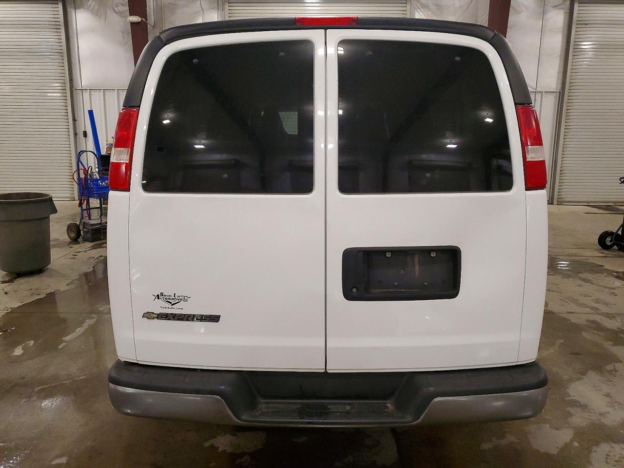 2017 Chevrolet Express G3500 Lt - Фото 6
