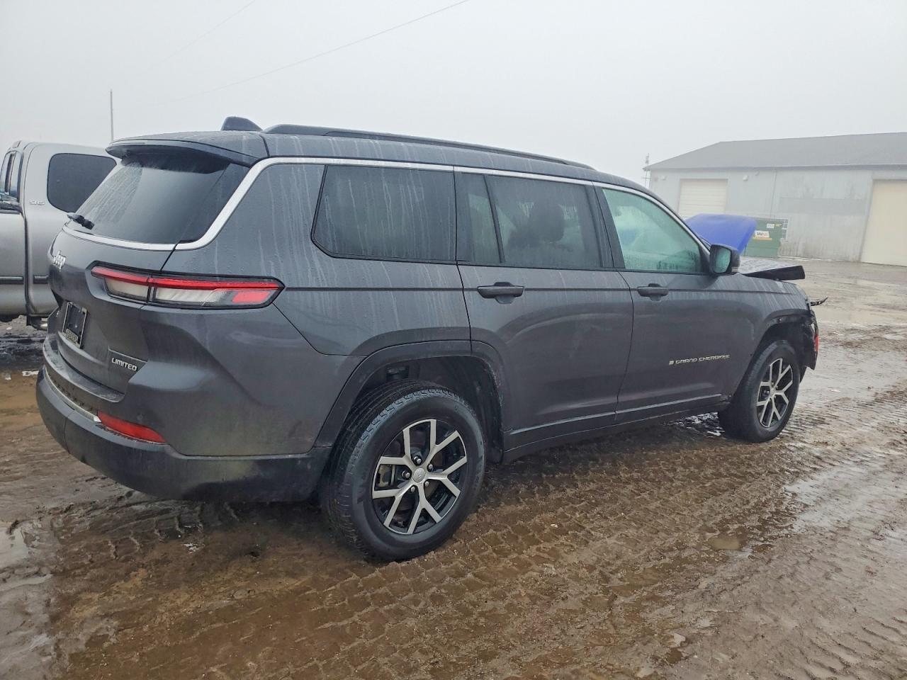 2024 Jeep Grand Cherokee L Limited - Image 3