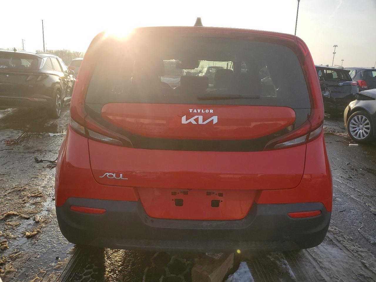 2022 Kia Soul Lx - Фото 6