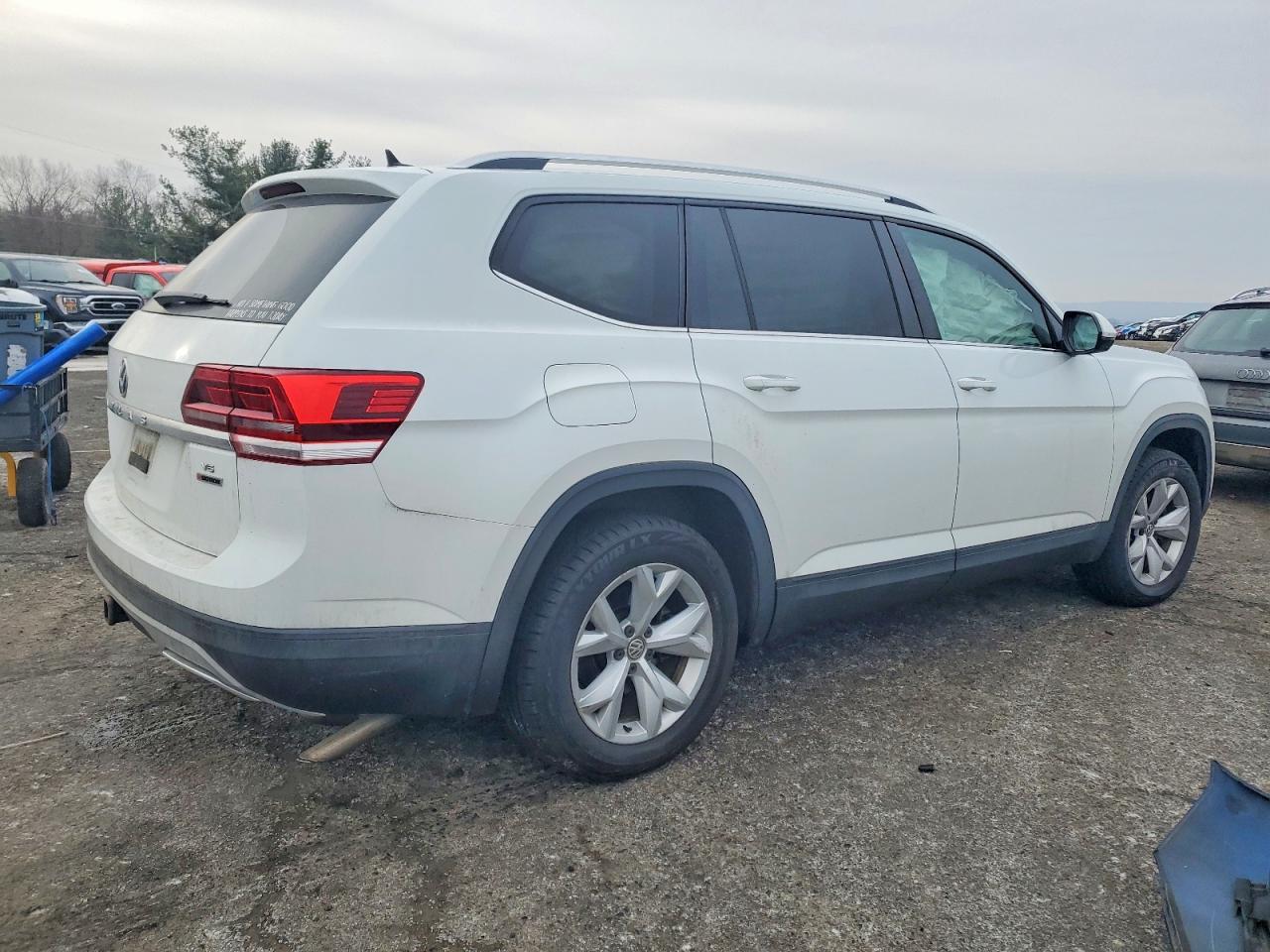 2018 Volkswagen Atlas Se - Фото 3