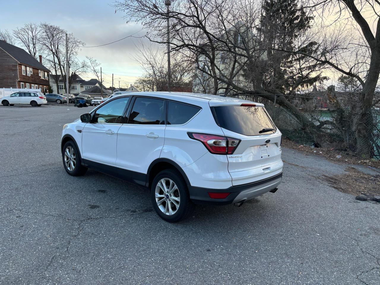 2017 Ford Escape Se - Фото 3