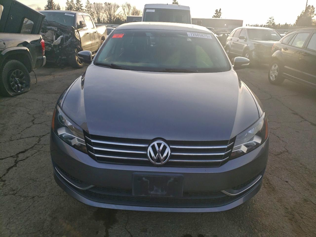 2015 Volkswagen Passat S - Image 5