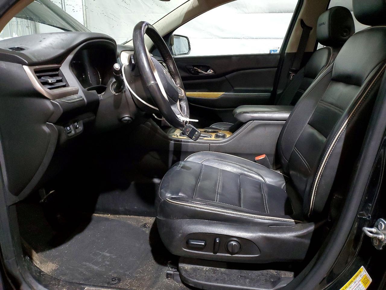 2017 GMC Acadia Denali - Image 7