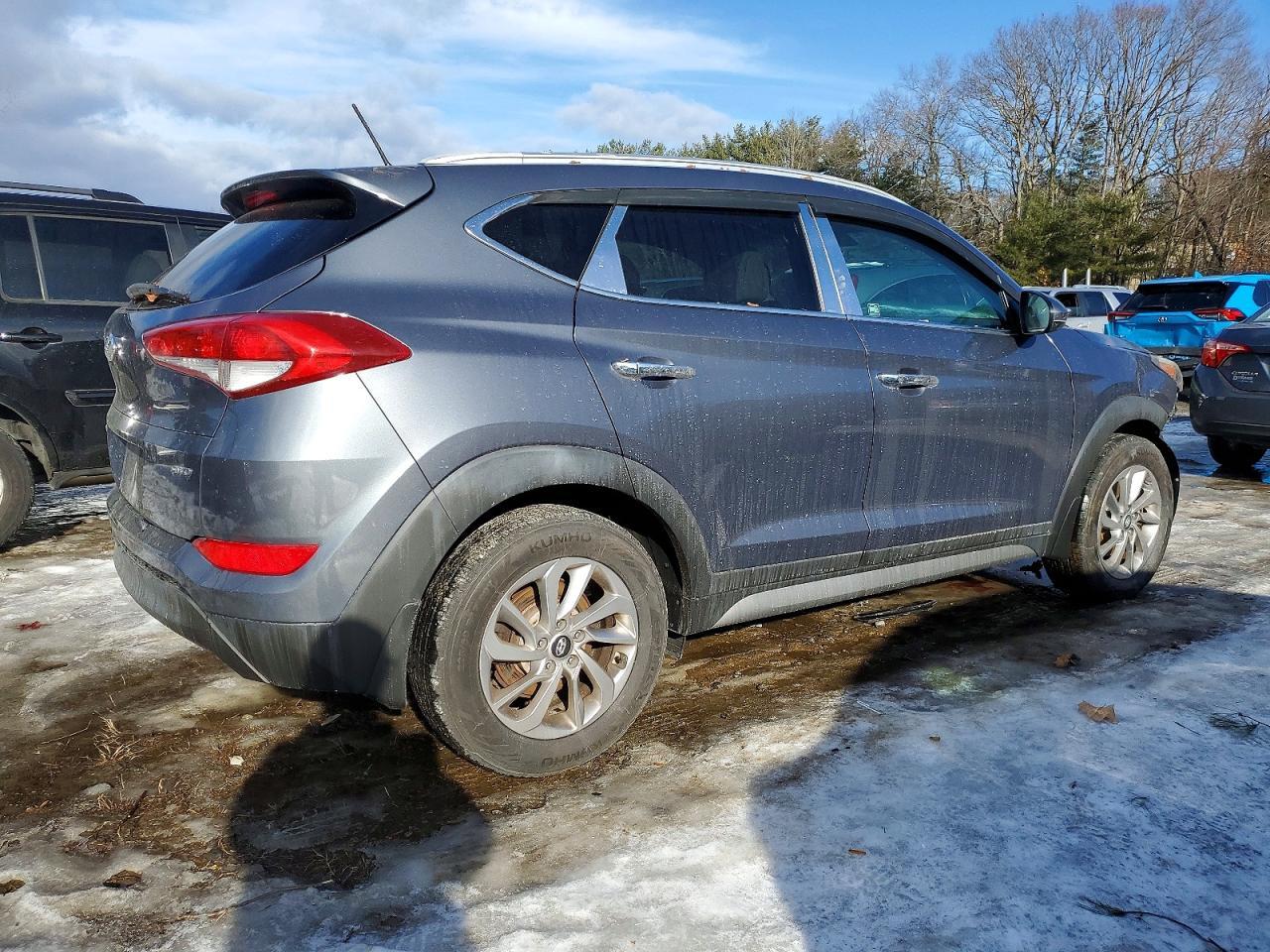 2017 Hyundai Tucson Limited - Image 3