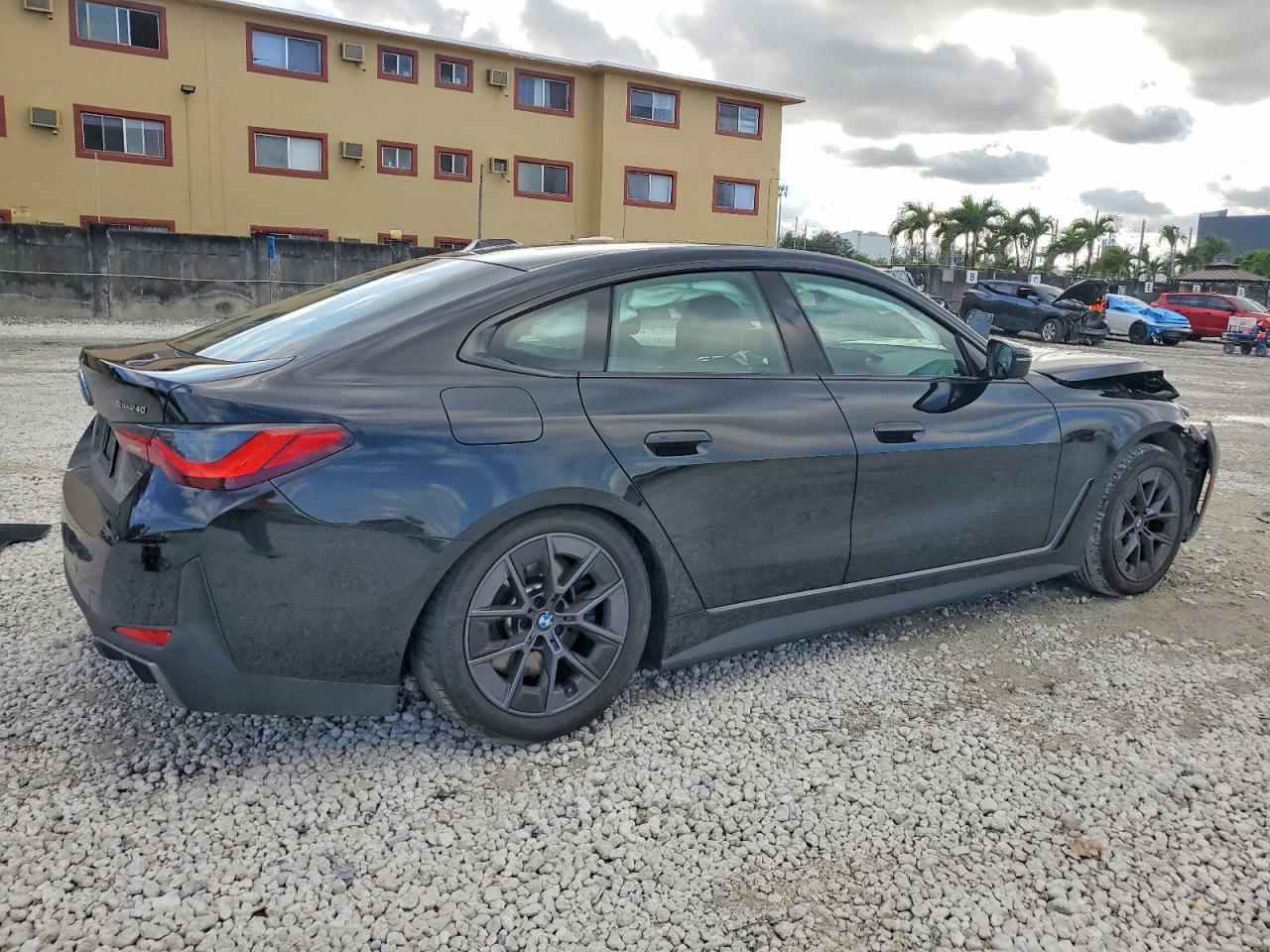 2025 BMW I4 Edrive 40 - Фото 3