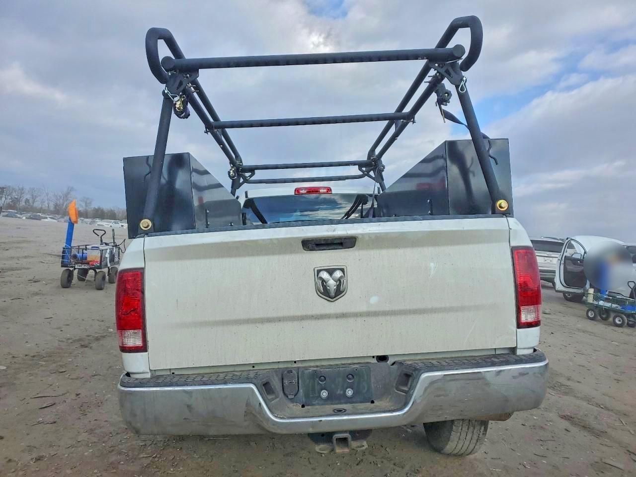 2023 Ram 1500 Classic Tradesman - Фото 6