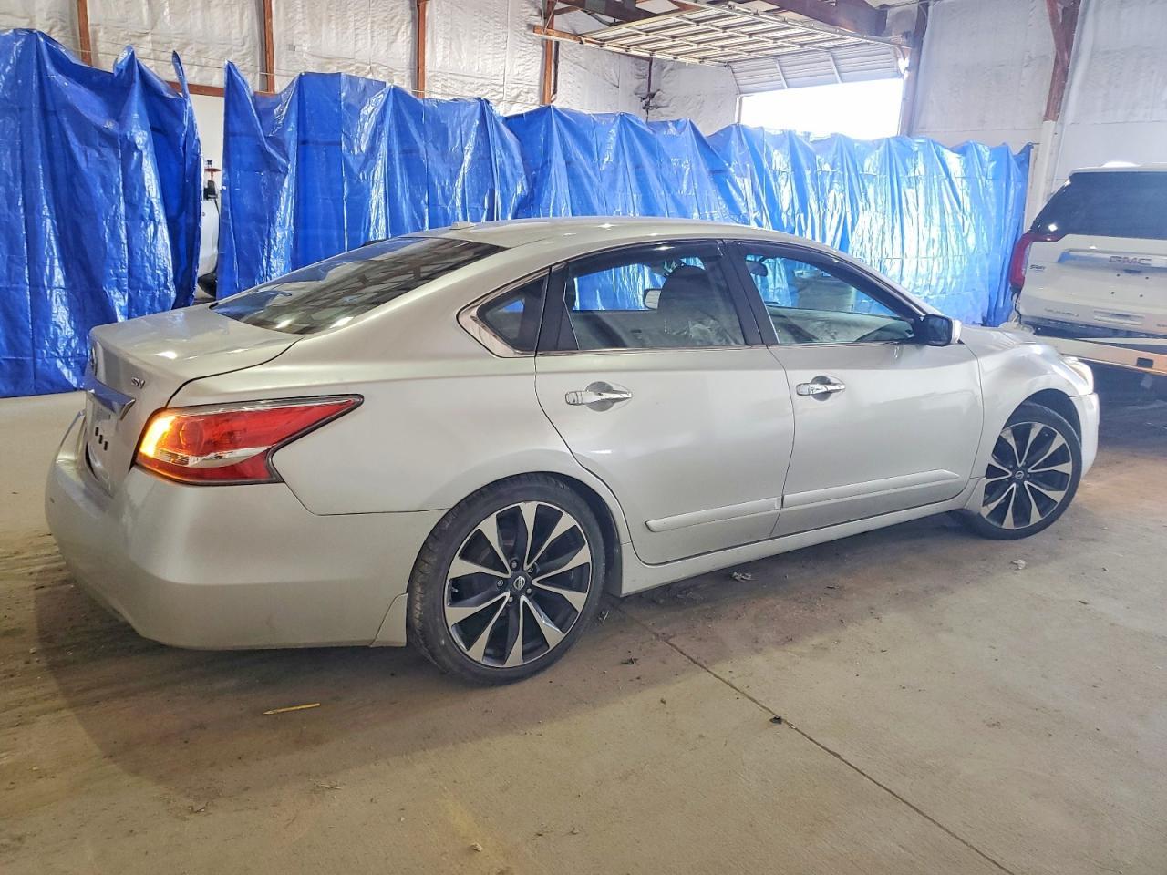 2015 Nissan Altima 2.5 - Фото 3